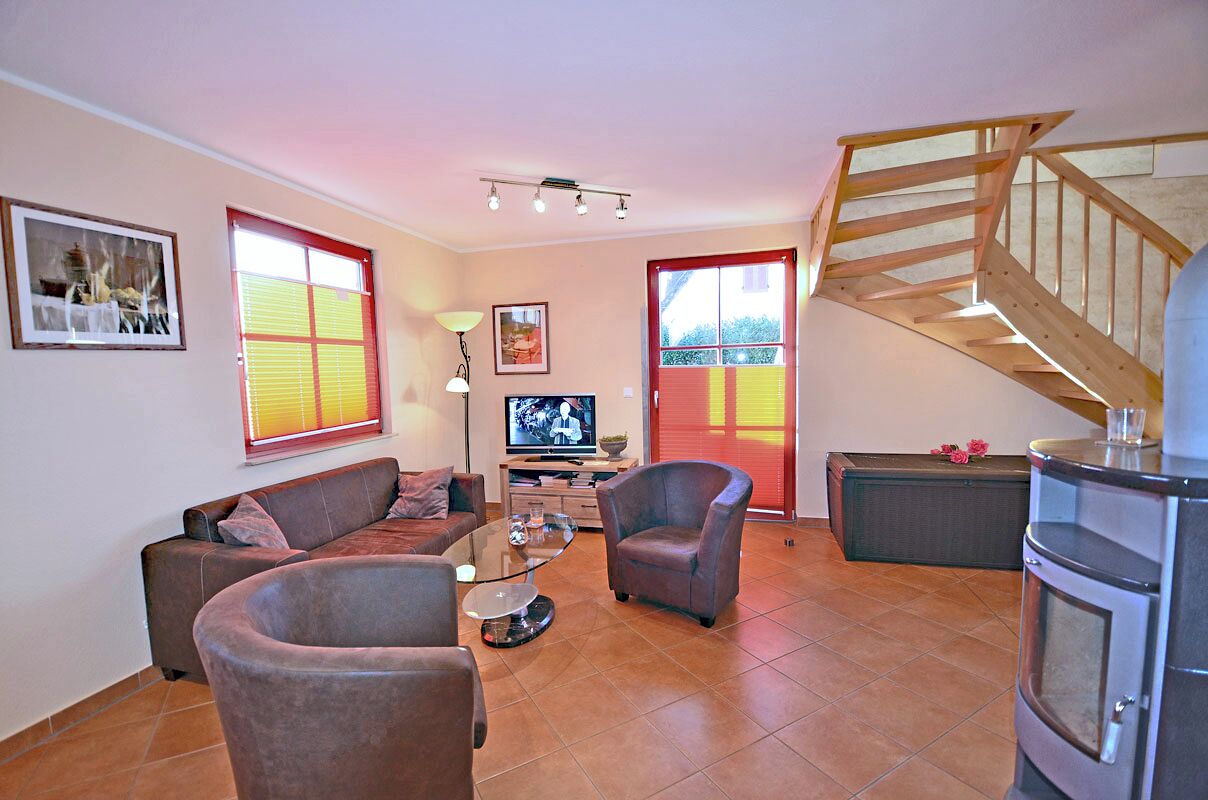 TV, fireplace, table tennis