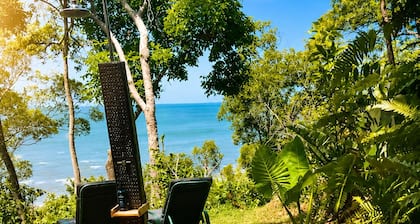 The Hut at Gunnadoo | Romantic Ocean View Rainforest Retreat