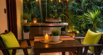 The Hut at Gunnadoo | Romantic Ocean View Rainforest Retreat