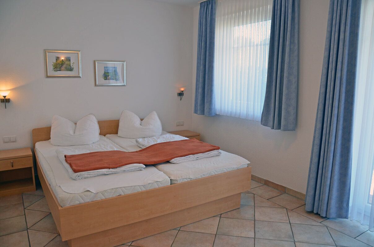 2 Schlafzimmer, Reisekinderbett, kostenloses WLAN