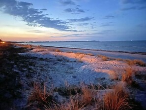 Beach nearby - On the 1st floor of the Breege residential complex, quiet location, dog-friendly, about 900 meters from the beach (Breege)