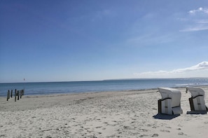 Beach nearby - Ground-floor apartment with a terrace in the Breege residential complex, 900 m from the beach, Internet (Breege)