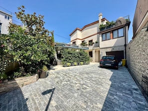 Extérieur