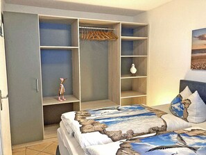 Room - Vrbo Property (Breege)