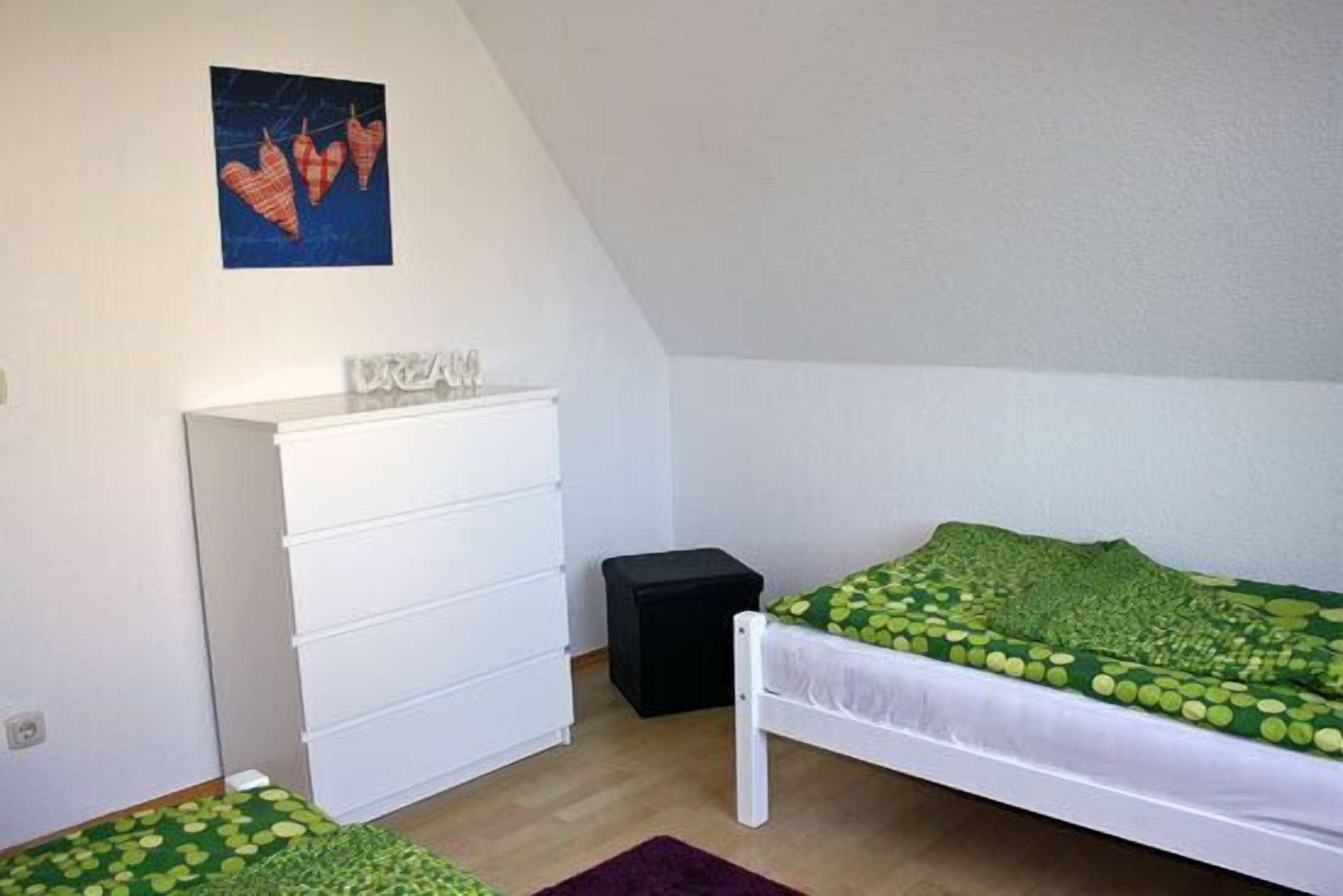 2 Schlafzimmer, Reisekinderbett, kostenloses WLAN