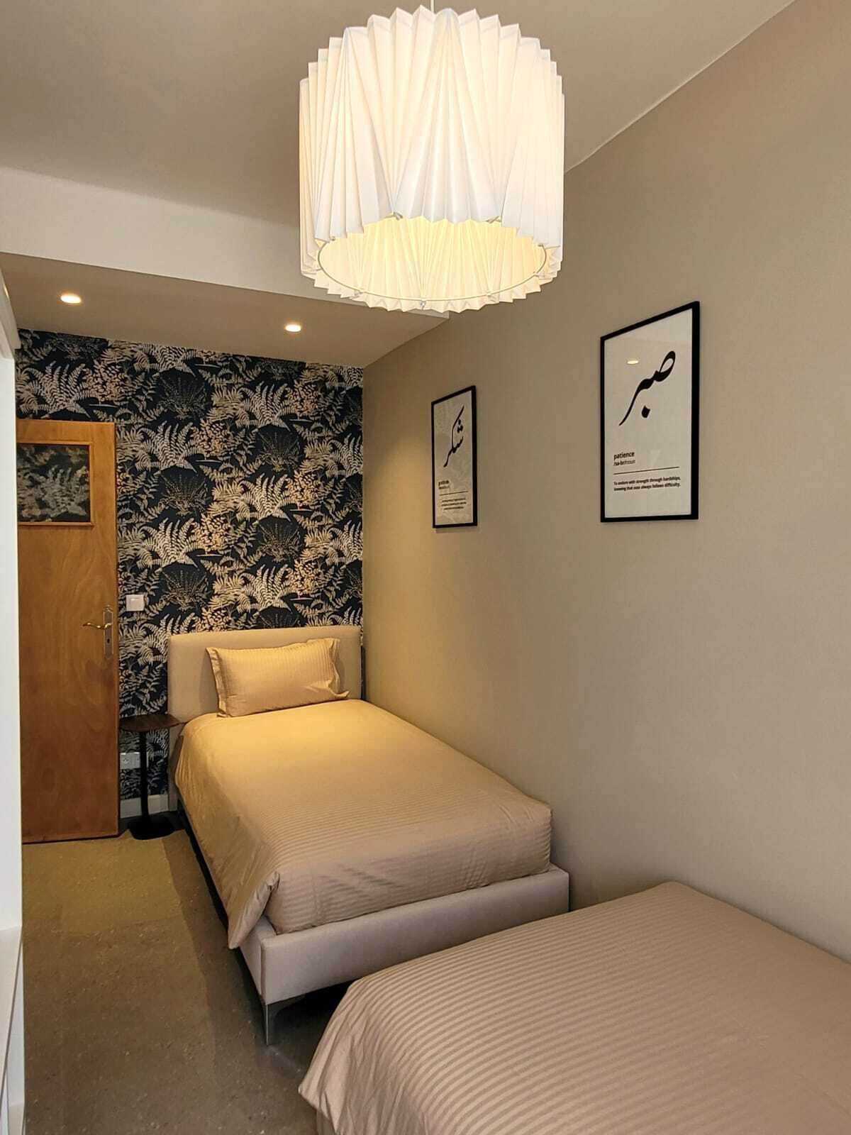 2 bedrooms, iron/ironing board, Internet