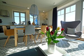 Dining - Vrbo Property (Dranske)