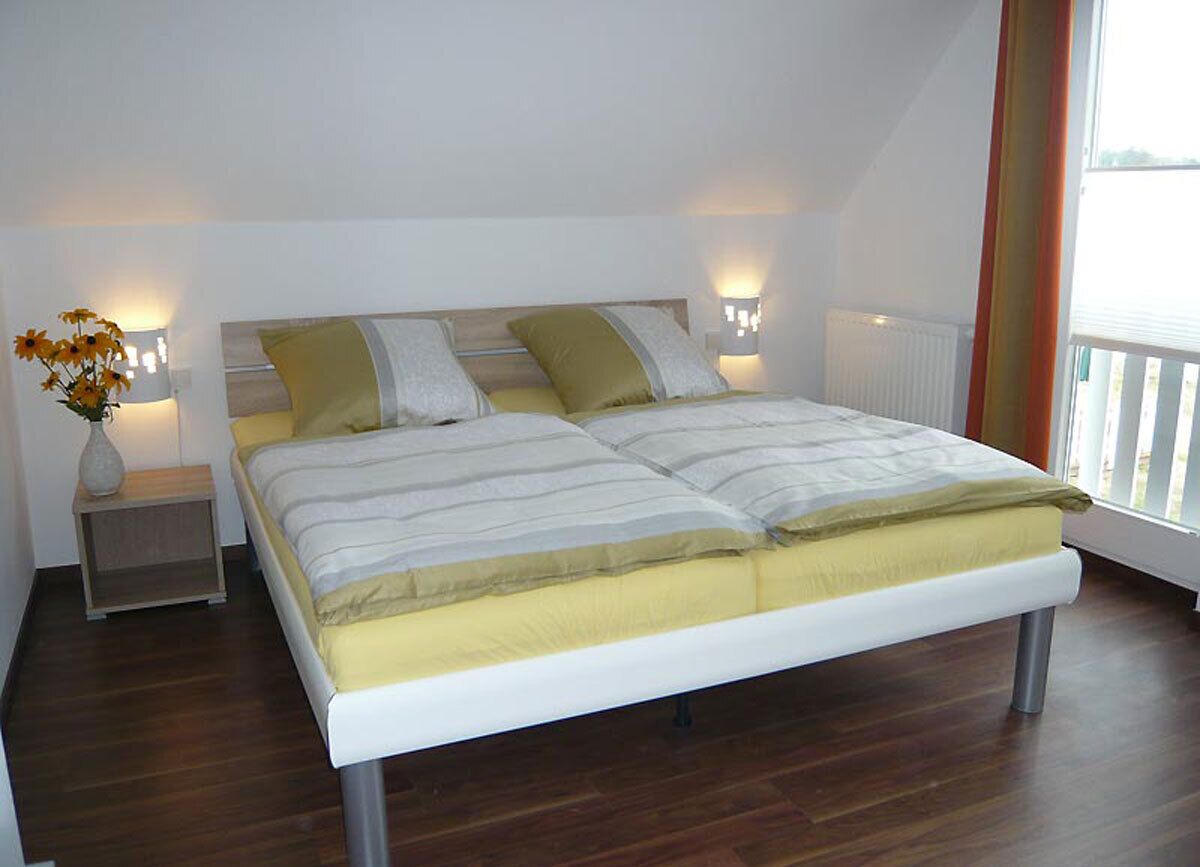 2 bedrooms