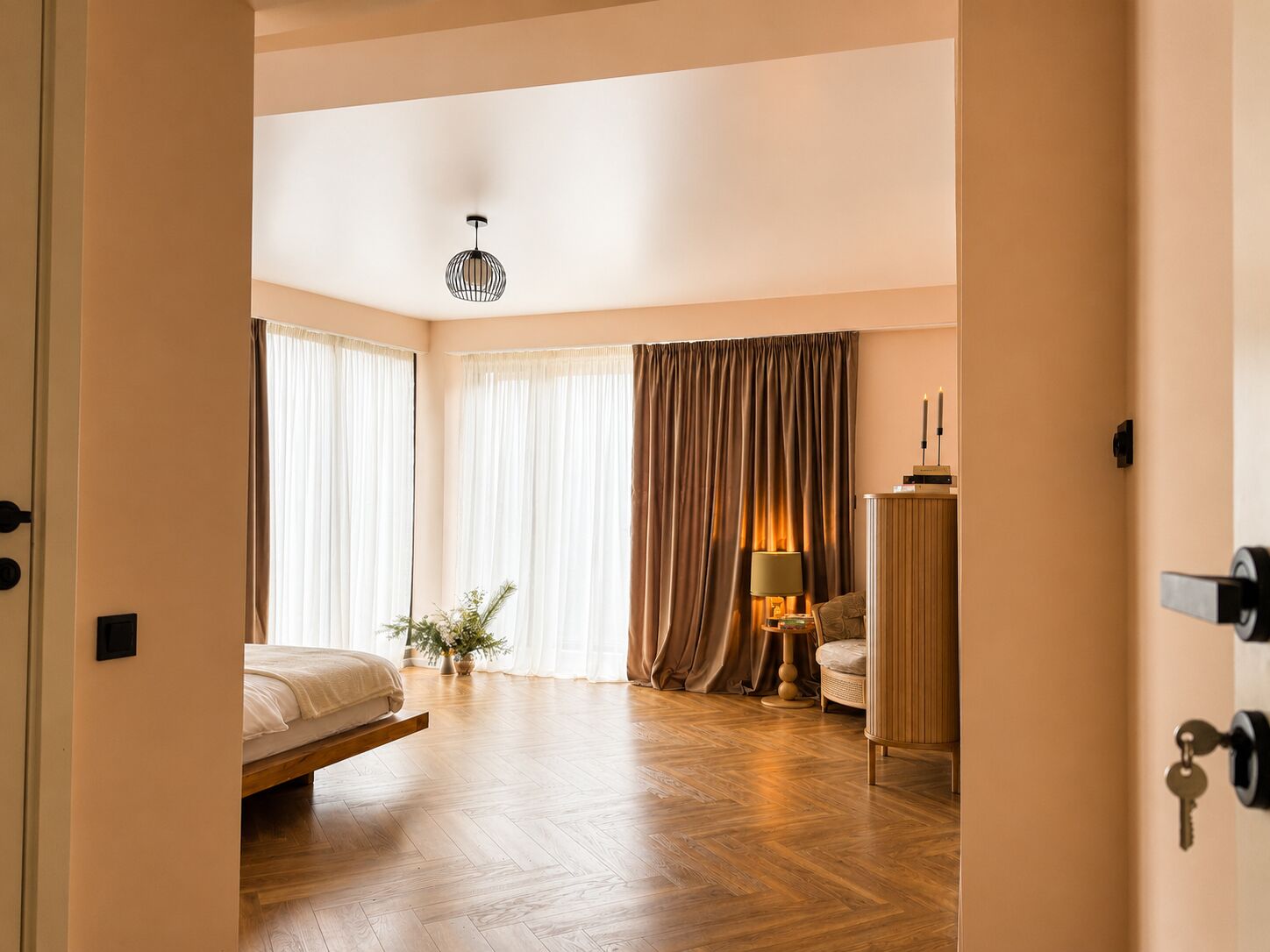 Deluxe Double Room | Desk, free WiFi, bed sheets