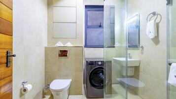 Bruser, håndklæder, Sæbe, Toiletpapir