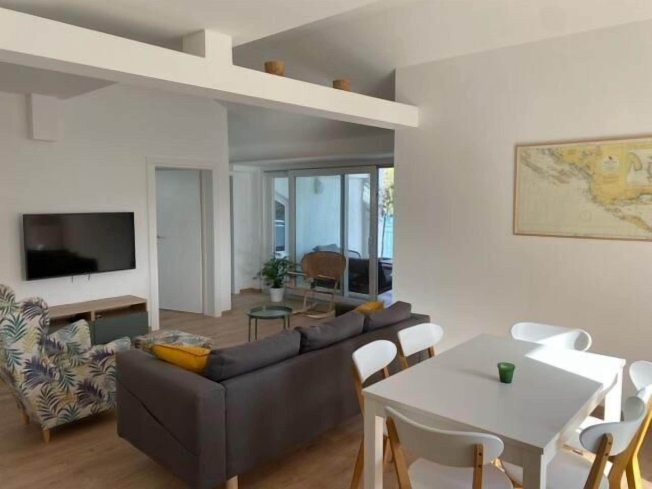 Appartement, 3 slaapkamers, uitzicht op zee | Woonruimte