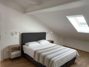 Apartment, 3 Bedrooms, Sea View | Wi-fi percuma 