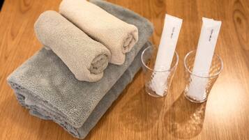 Bathroom amenities