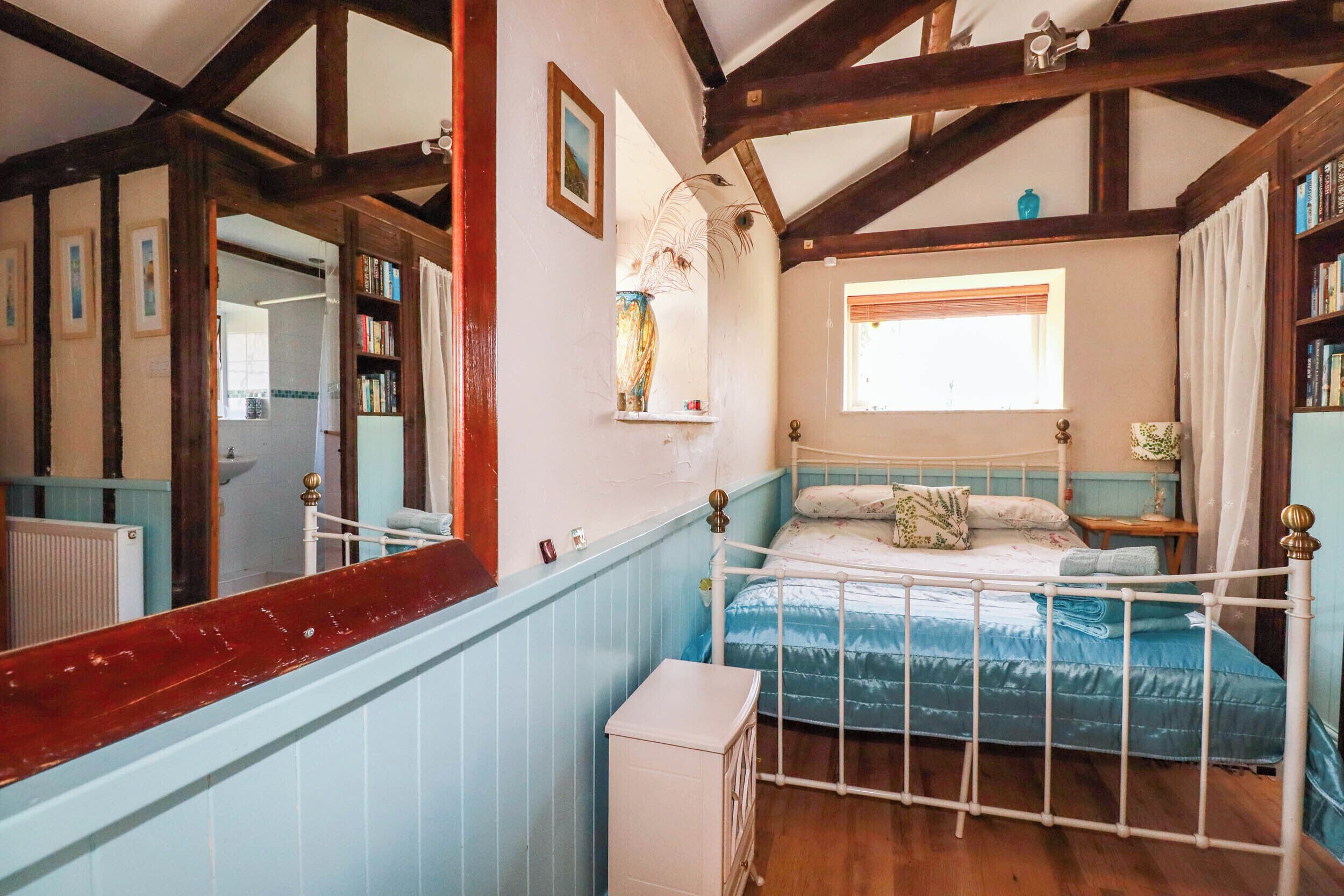 1 Schlafzimmer, kostenloses WLAN, individuell dekoriert