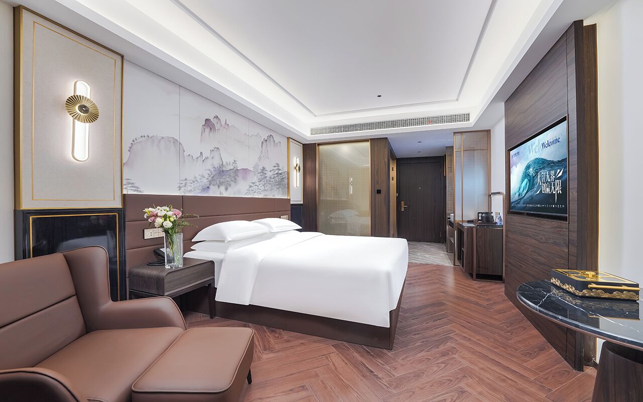 Twin Room, City View | Desk, laptop workspace, blackout curtains, soundproofing