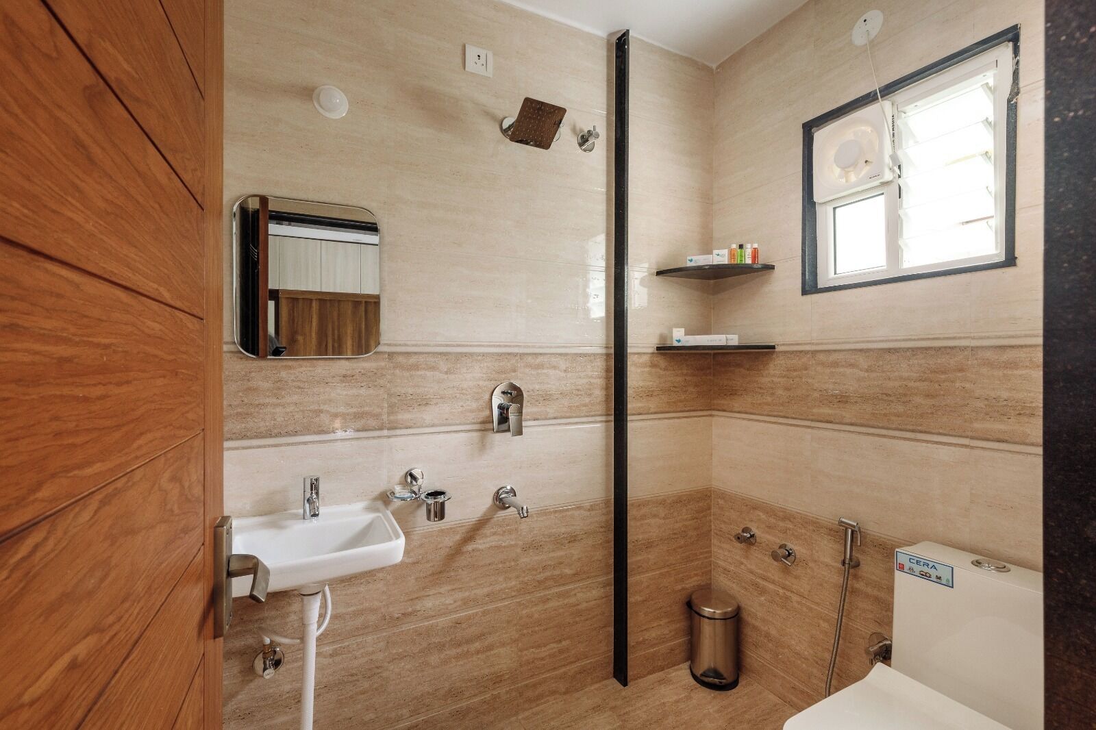 Towels, soap, shampoo, toilet paper