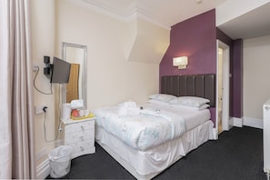 Double Room | Free WiFi