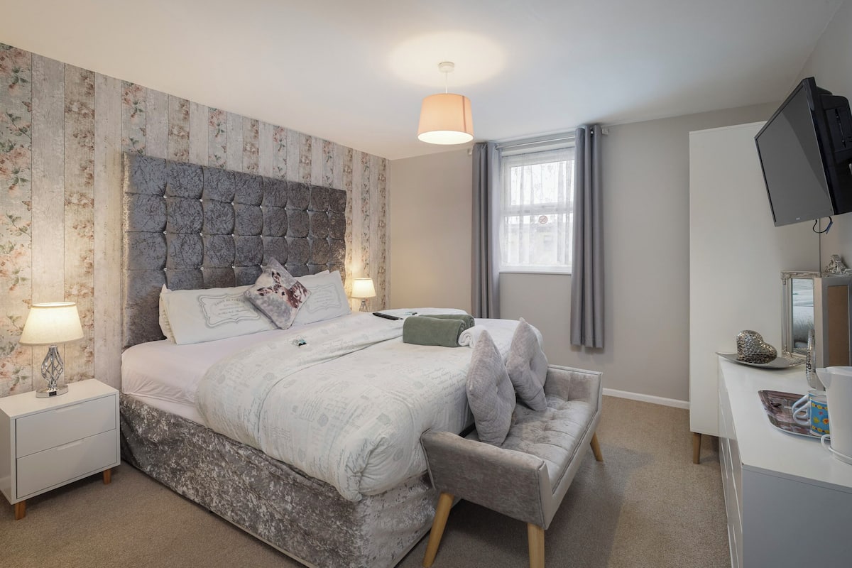 Deluxe Double Room | Free WiFi