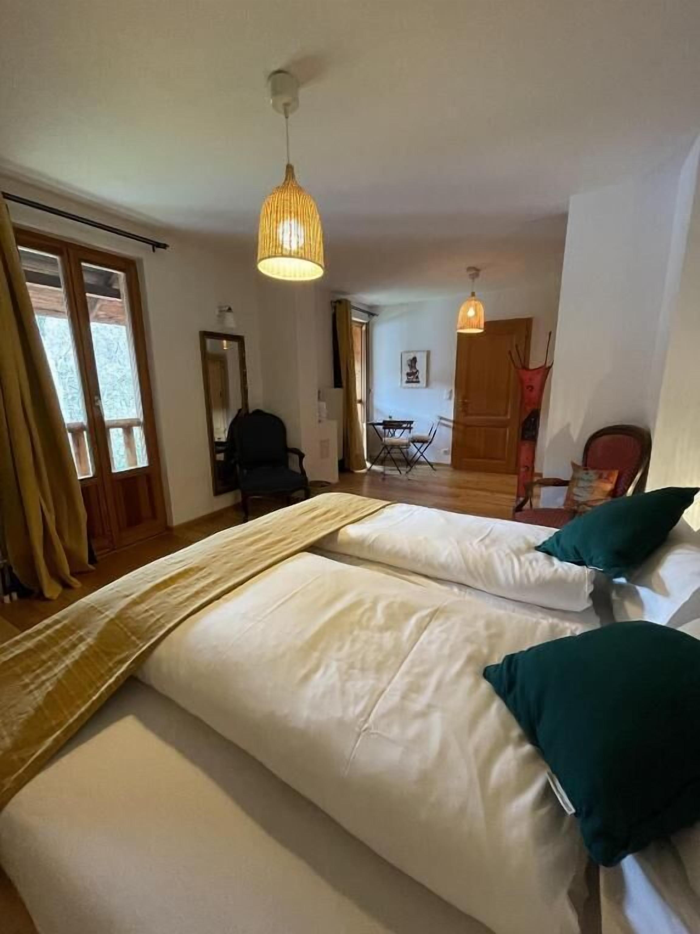 Chambre Double, non-fumeurs, vue colline | Rideaux occultants, chambres insonorisées, Wi-Fi gratuit