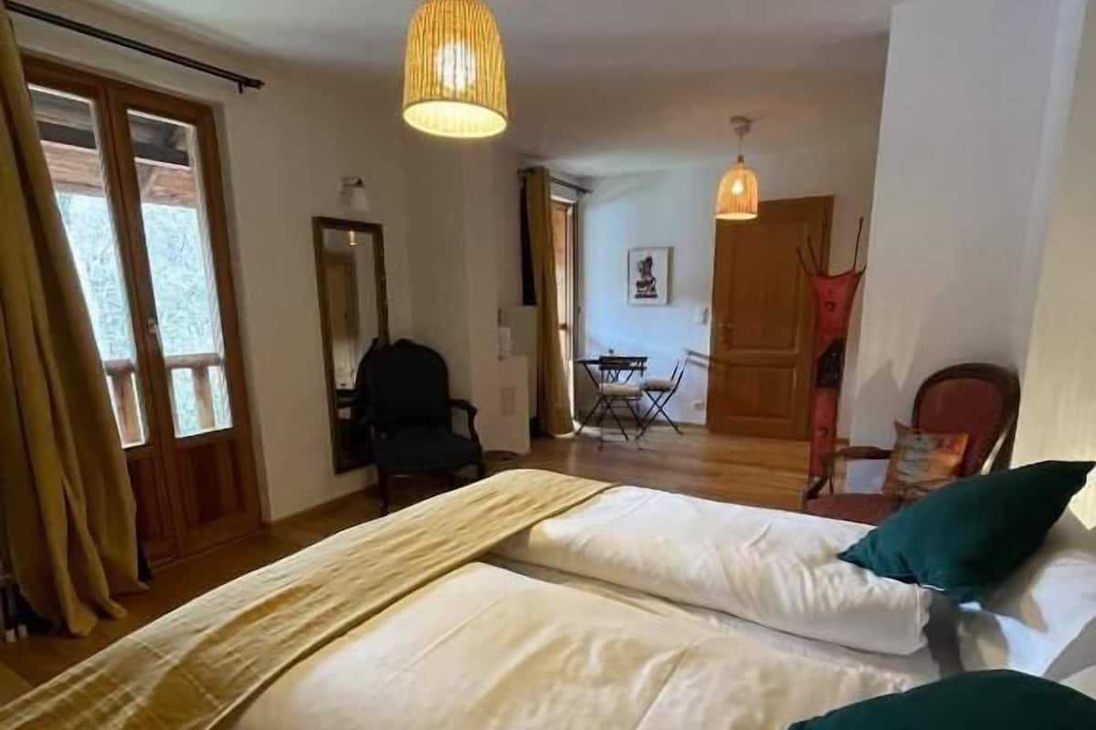 Double Room, Non Smoking, Hill View