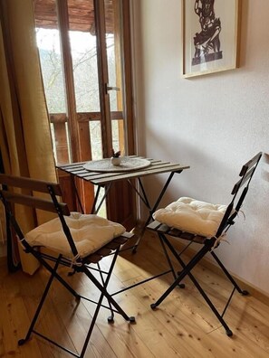 Chambre Double, non-fumeurs, vue colline | Restauration