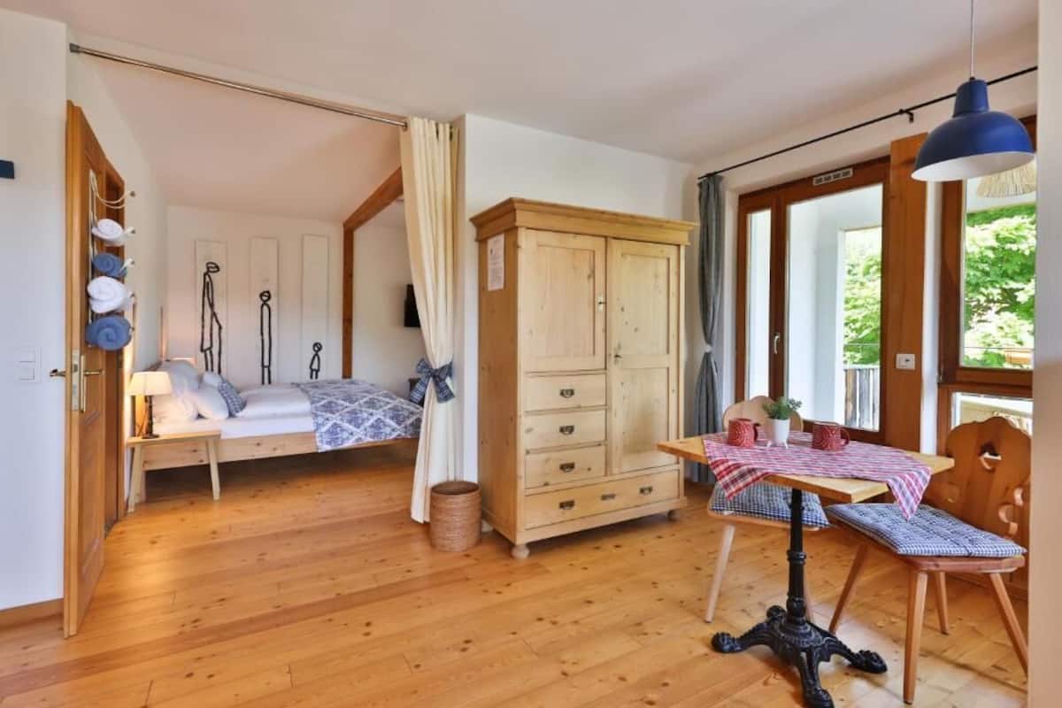 Deluxe Double Room, Non Smoking, Mountain View