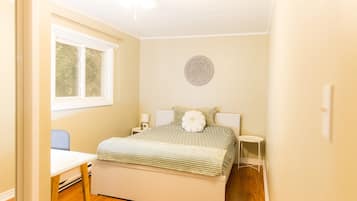 WiFi, bed sheets