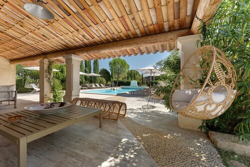 Olivier Apartment with Pool, Mountain View, Wi-Fi, and Air Conditioning