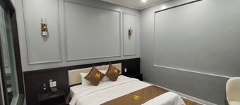 White Palace Quynh Coi
