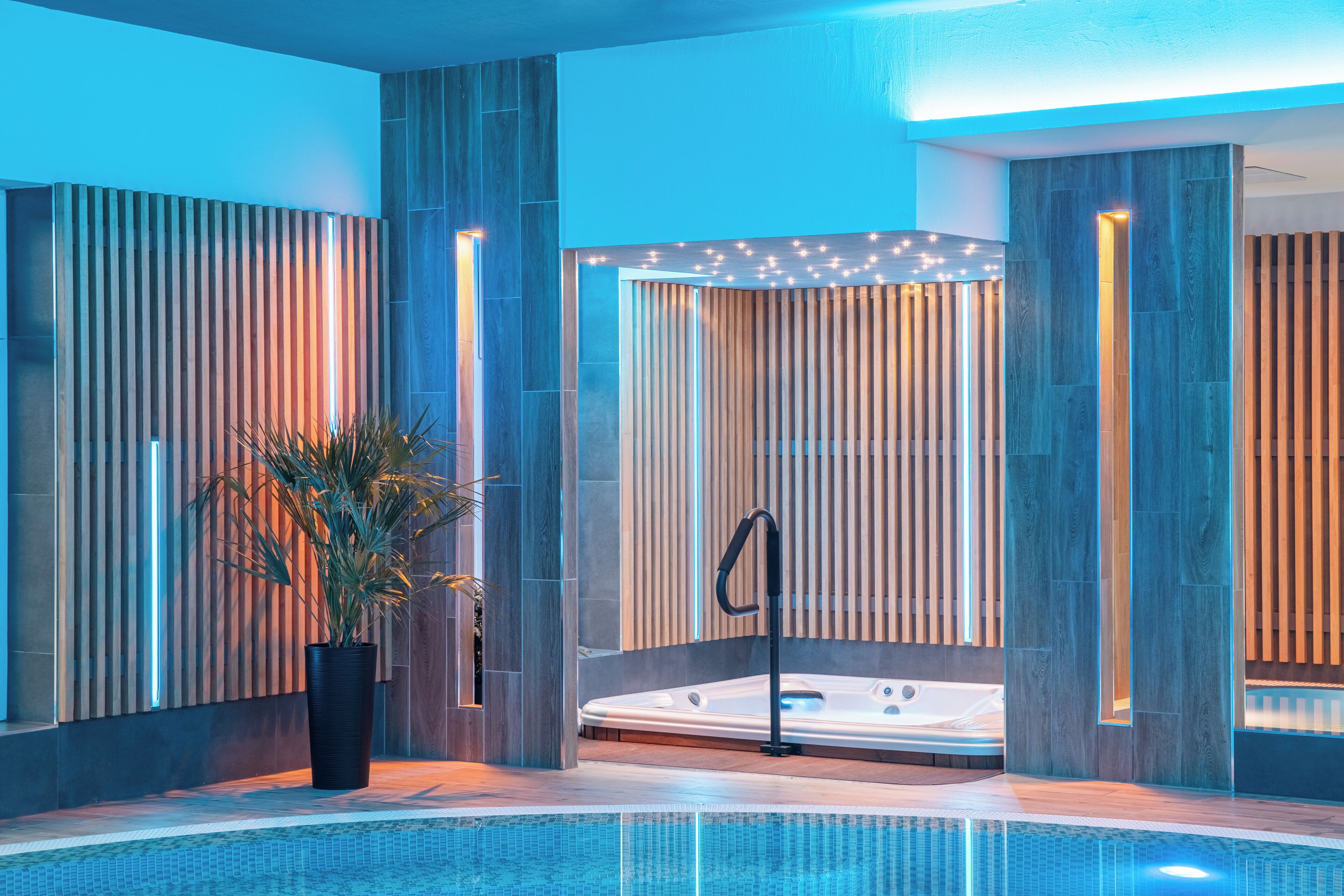 Aromatherapy, Swedish massages, sports massages, facials