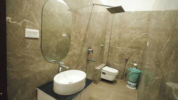 Shower, towels, soap, shampoo