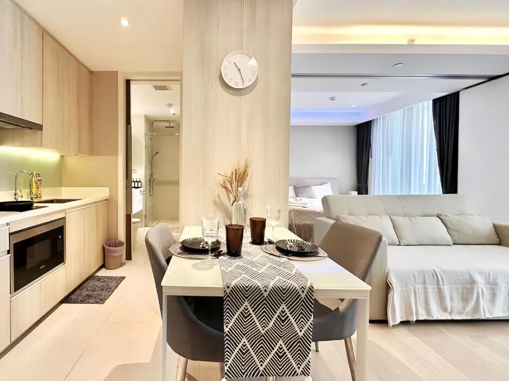 Apartamento, balcón, vistas a la ciudad | Interior