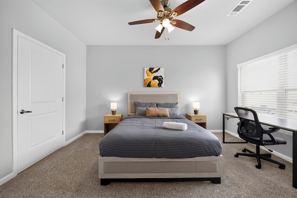 Room - Comfortable 2BR Retreat (Princeton)