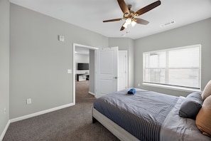 Room - Whitewing Flats Spacious 2BR (Princeton)