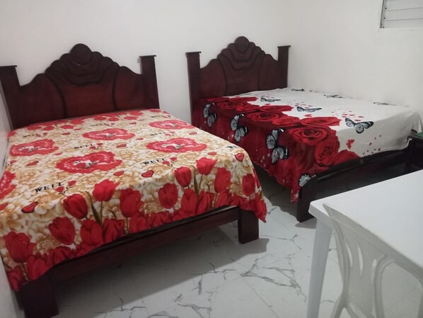 5 Schlafzimmer, kostenloses WLAN, Bettwäsche