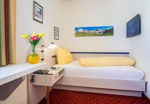 In-room safe, desk, free WiFi, bed sheets