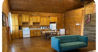 Cozy 1-bedroom cabin in pleasant Coffeyville