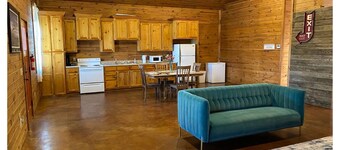 Cozy 1-bedroom cabin in pleasant Coffeyville
