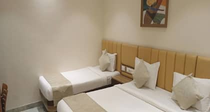 Hotel Orange Orchid