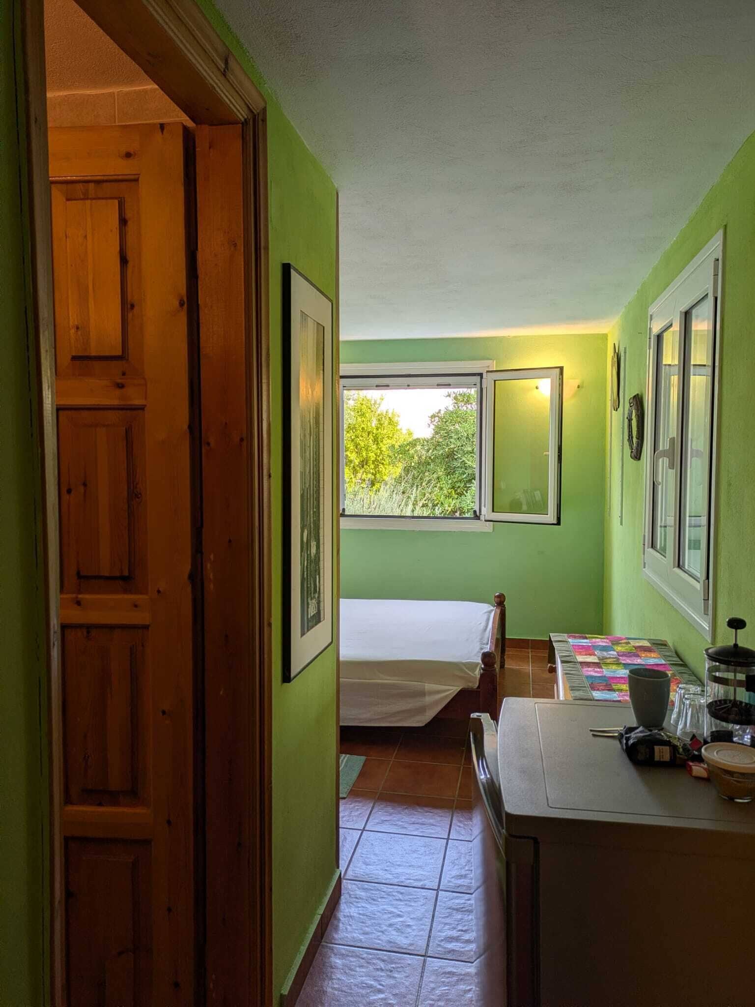 1 camera, Wi-Fi gratuito