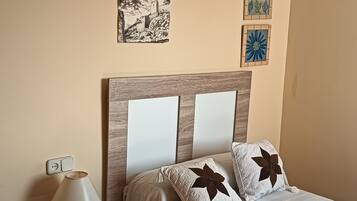 Iron/ironing board, WiFi, bed sheets