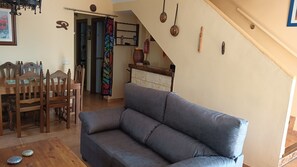 TV, fireplace, table tennis