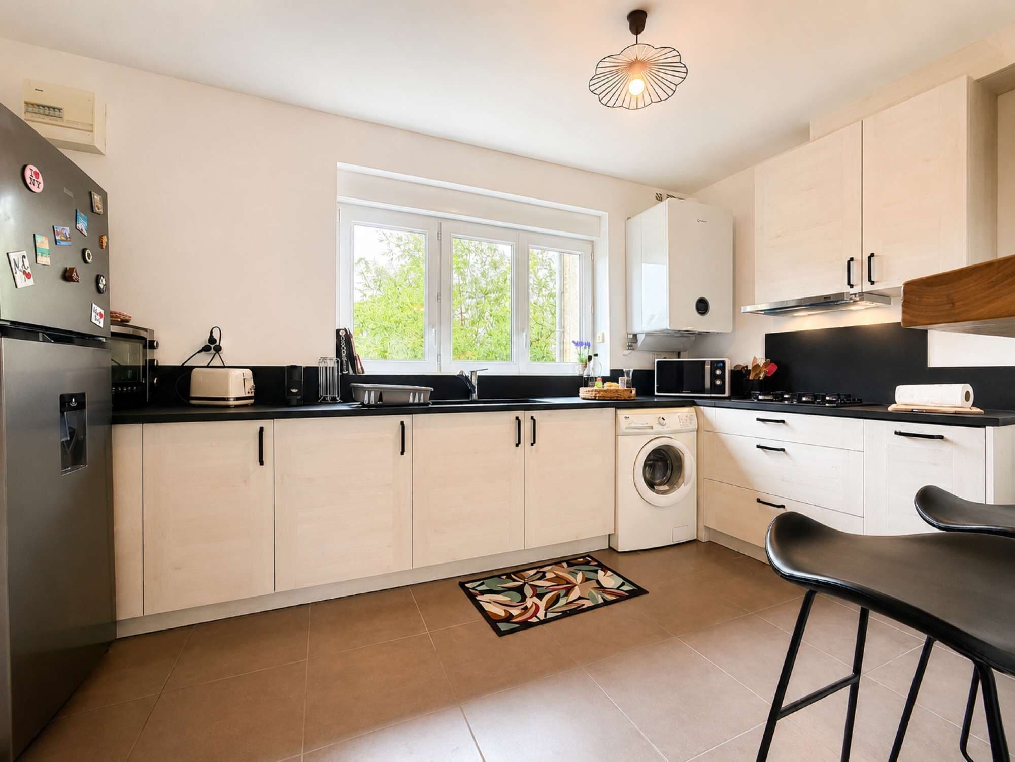 Kaffetrakter/tekoker, kjøleskap, mikrobølgeovn og ovn