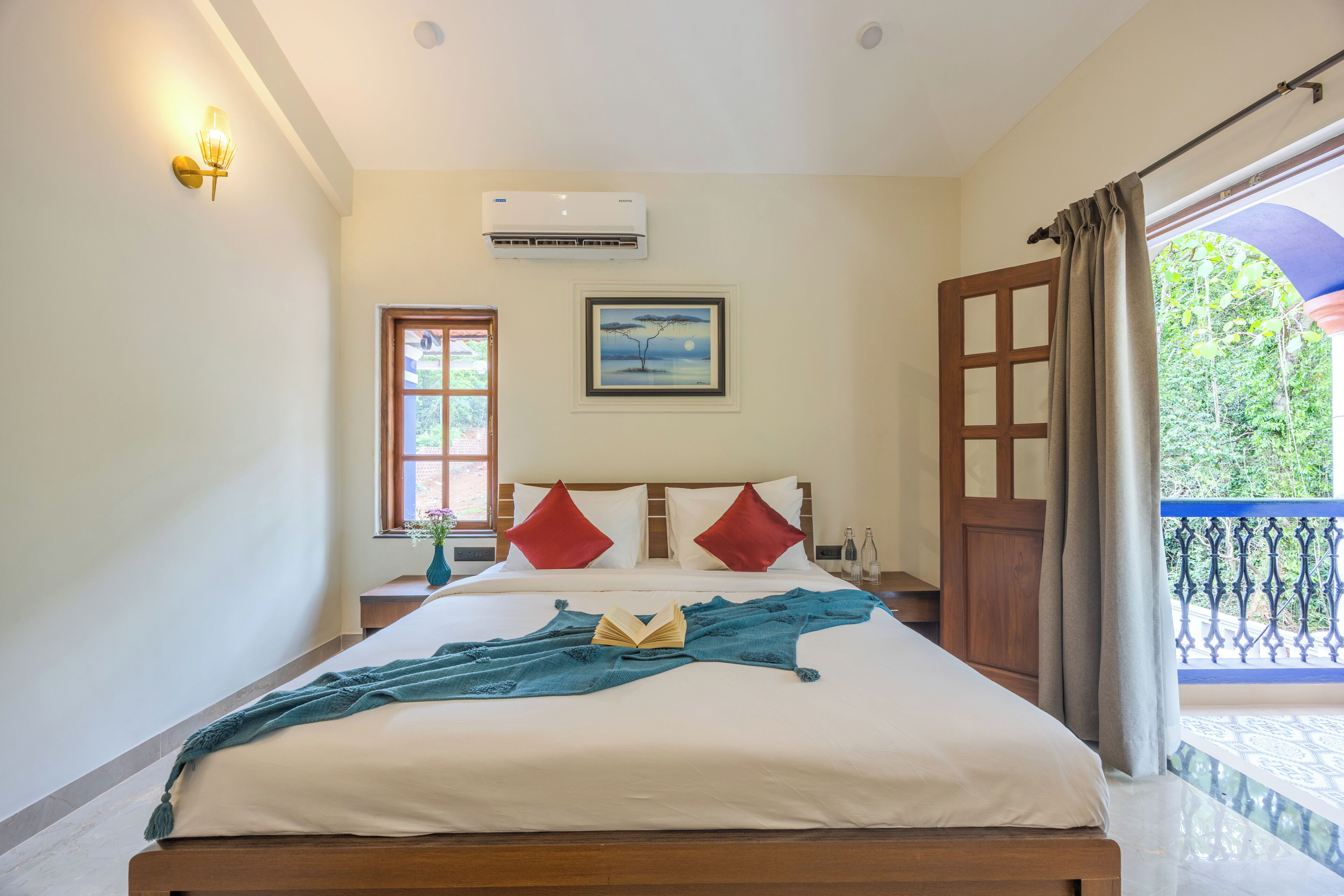 Deluxe Villa | Iron/ironing board, WiFi (free)