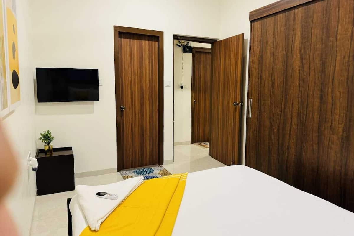 Departamento superior, 1 habitación, balcón, vista a la ciudad | Escritorio, espacio para trabajar con laptop y wifi gratis