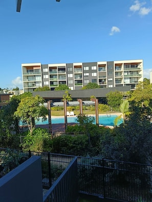 Pool - Guest Bedroom near airport and CBD access.. (Banyo)
