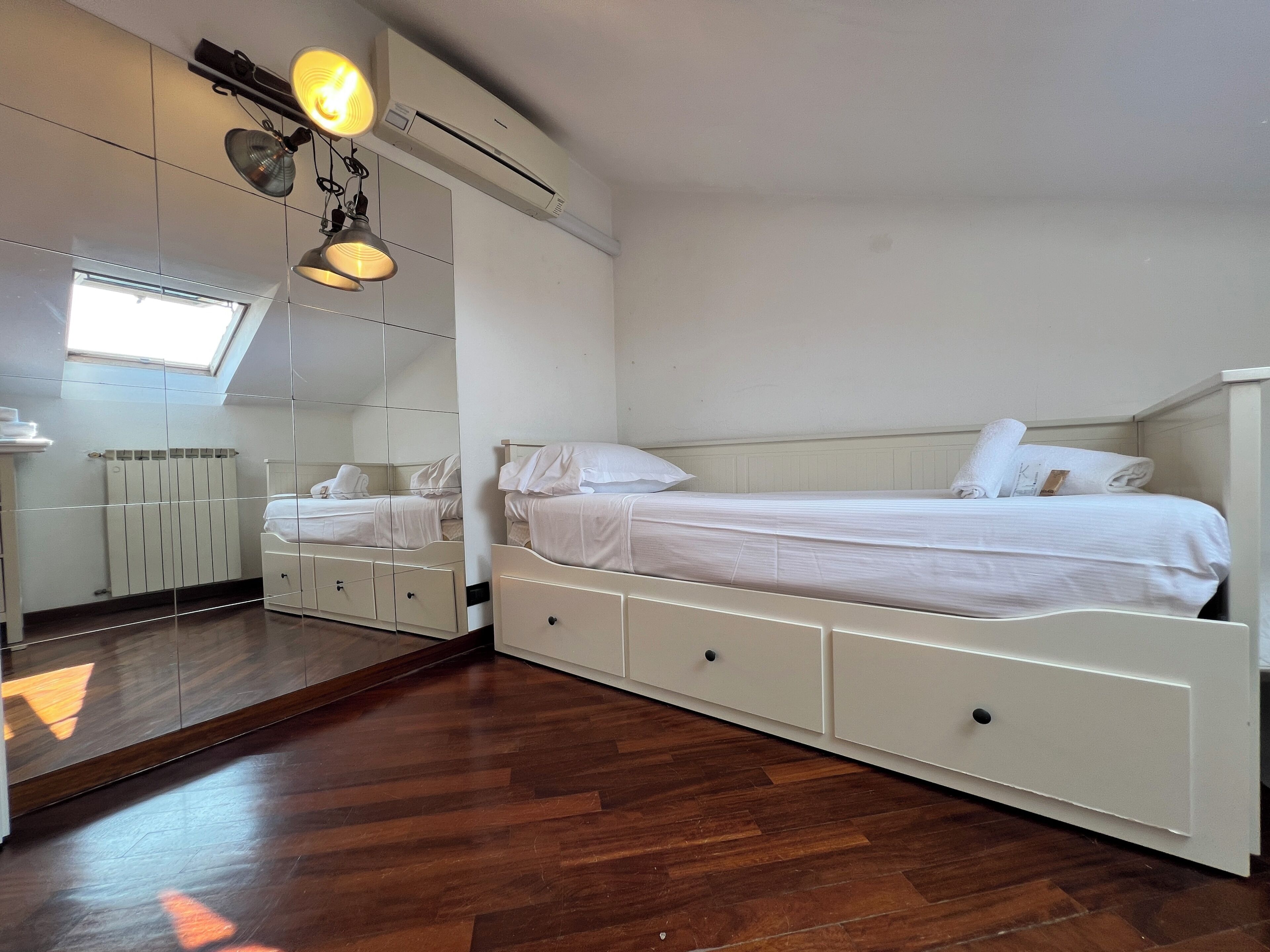 City Apartment, City View | Iron/ironing board, free WiFi