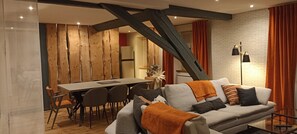 TV - Beautiful Apartment in the Heart of Les Rousses Village (Les Rousses)