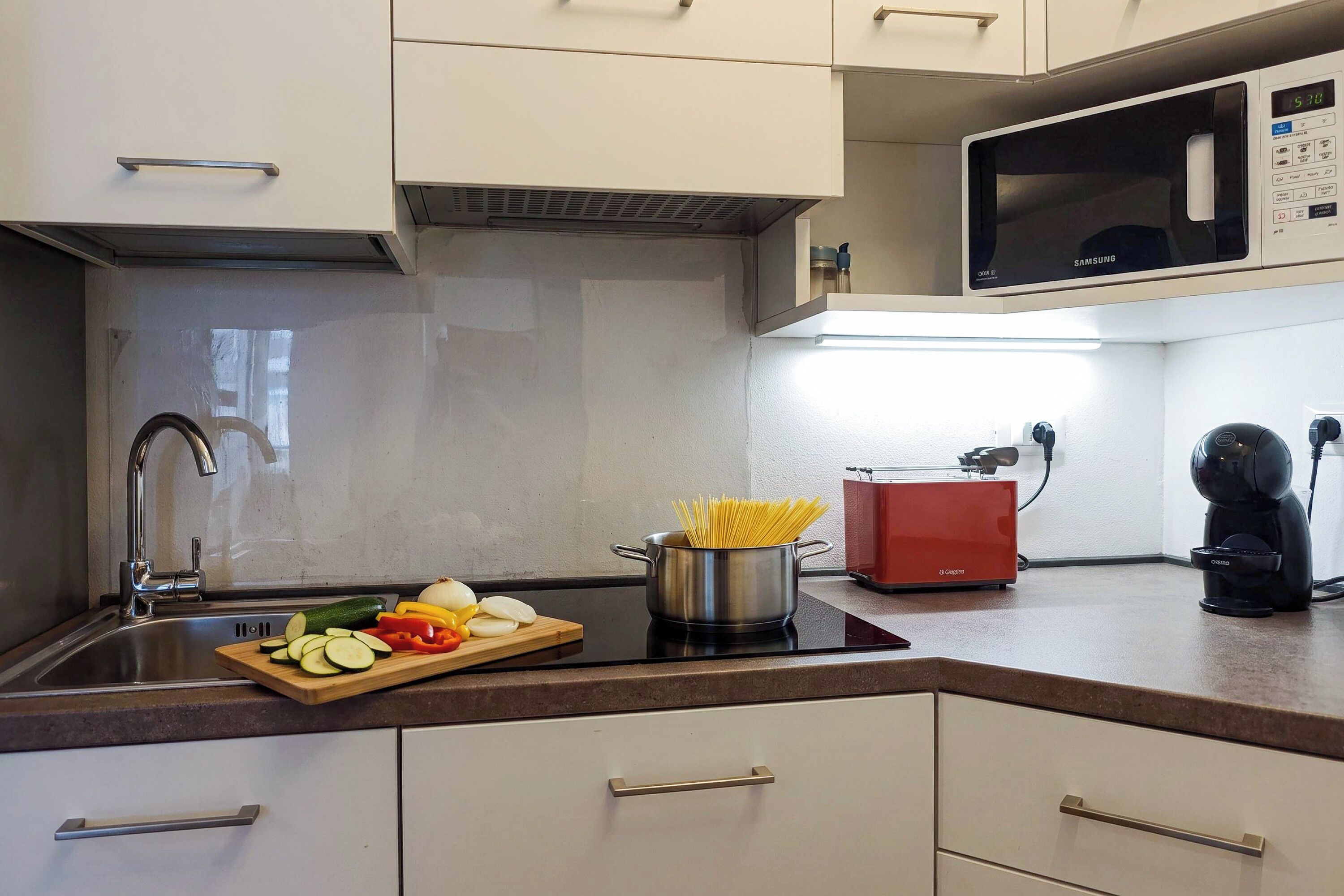 Standard Apartment, 1 Bedroom, Microwave (Ski In-Ski Out Apartment in Peio Val) | Private kitchen