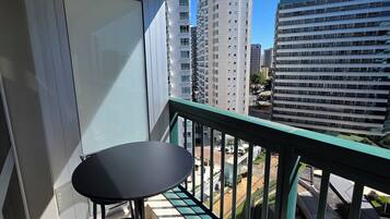 Loft Premium, vue ville | Restauration extérieure